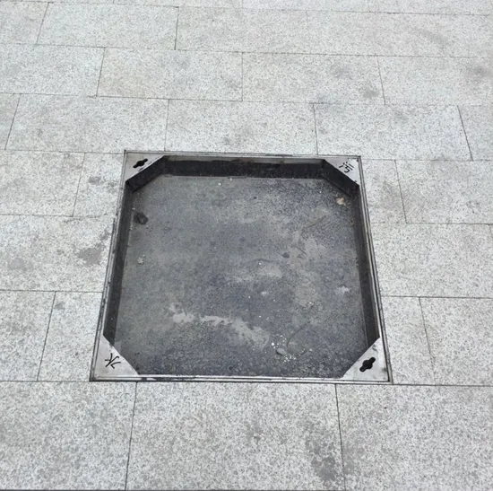 Customized Size Ductile Iron Square Manhole Cover for Road and Drainage Use Customized Size Ductile Iron Square Manhole Cover for Road and Drainage Use